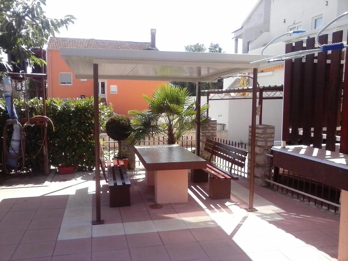 Ferienwohnung Apartman Sole Karigador Exterior foto