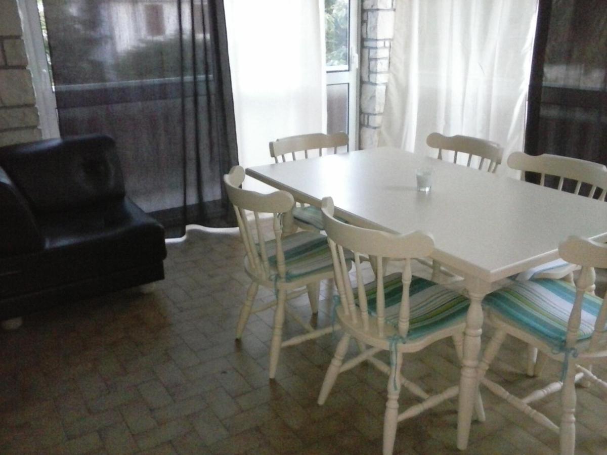 Ferienwohnung Apartman Sole Karigador Exterior foto