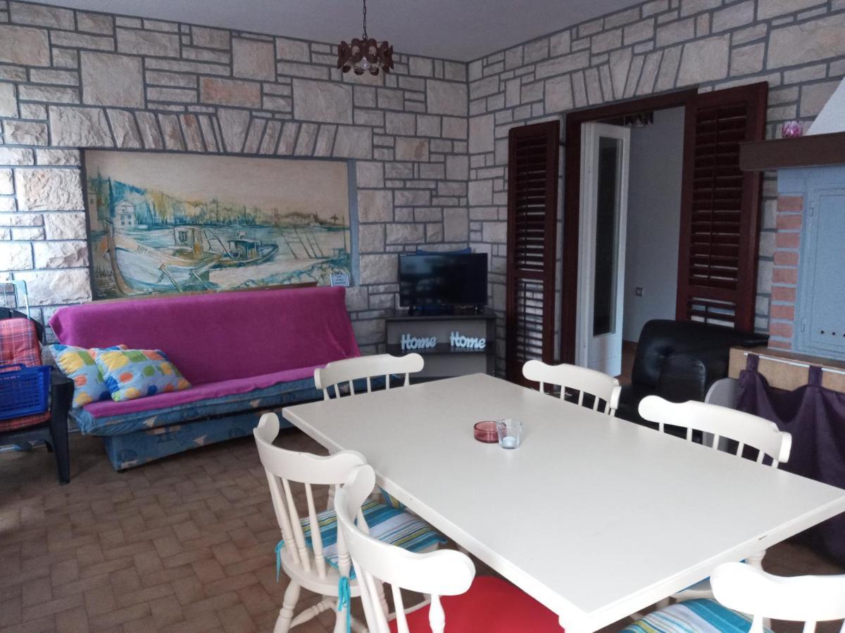 Ferienwohnung Apartman Sole Karigador Exterior foto