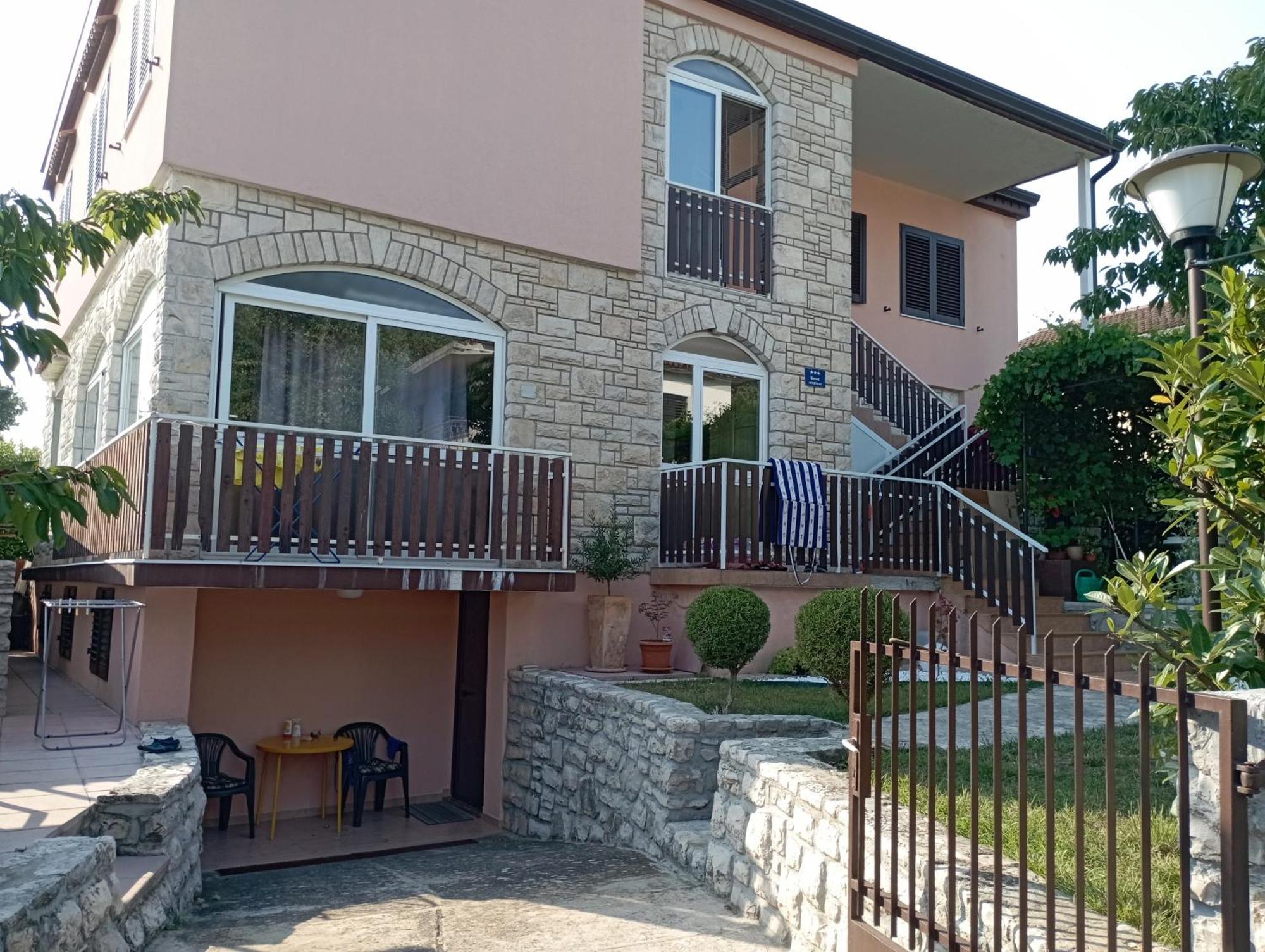 Ferienwohnung Apartman Sole Karigador Exterior foto